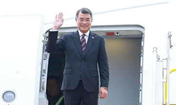 Prime minister departs for summit commemorating 35 years of ASEAN-Russia relations
