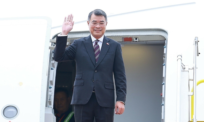 Prime minister departs for summit commemorating 35 years of ASEAN-Russia relations