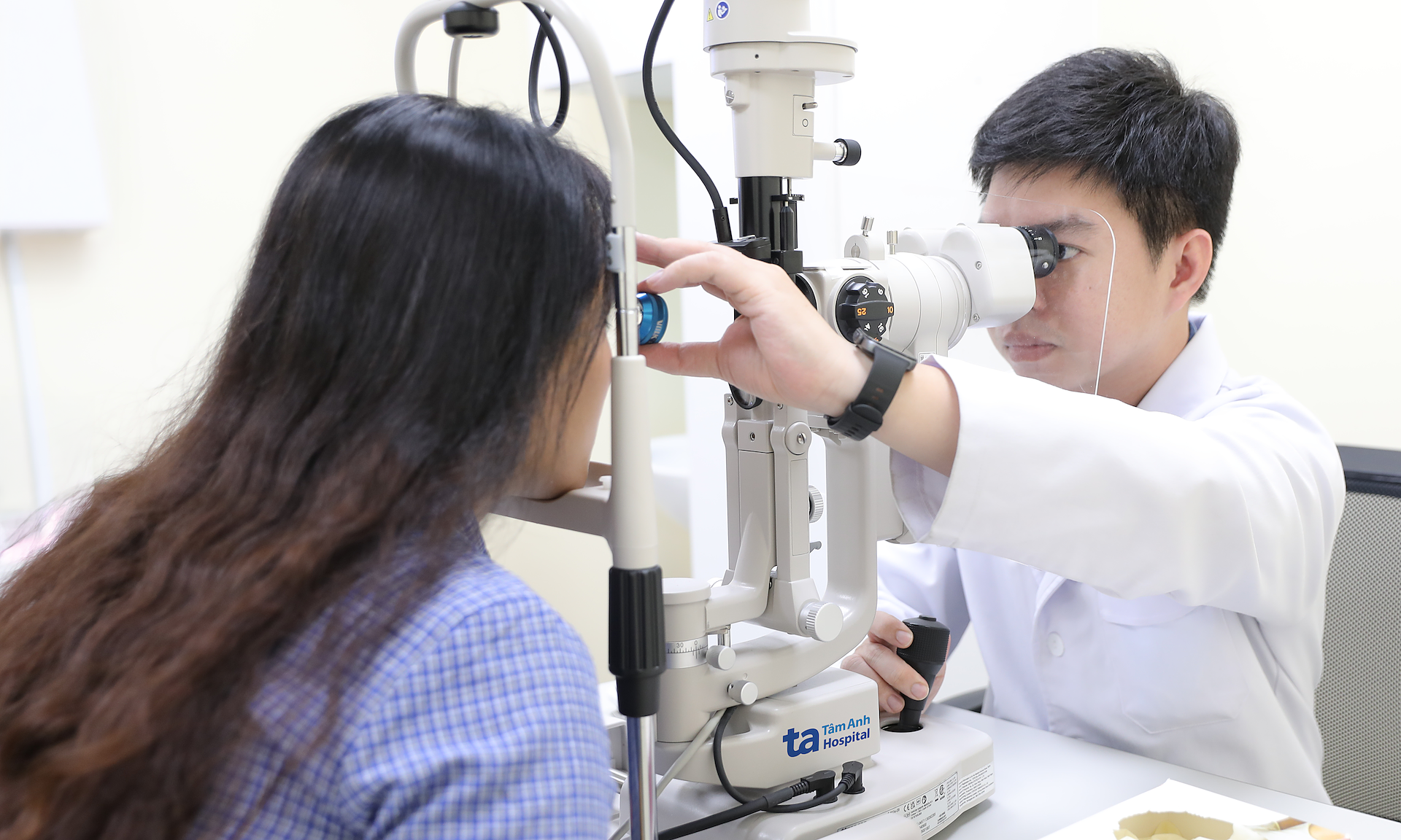 How to see clearly with myopia without surgery?