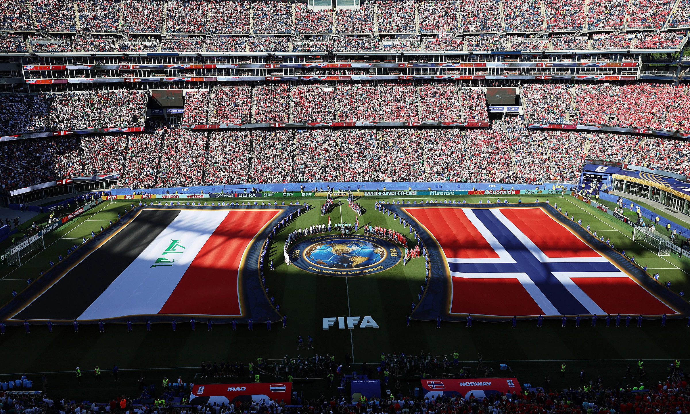 Why Saudi Arabia and Iraq's flags are not placed on the ground at the World Cup