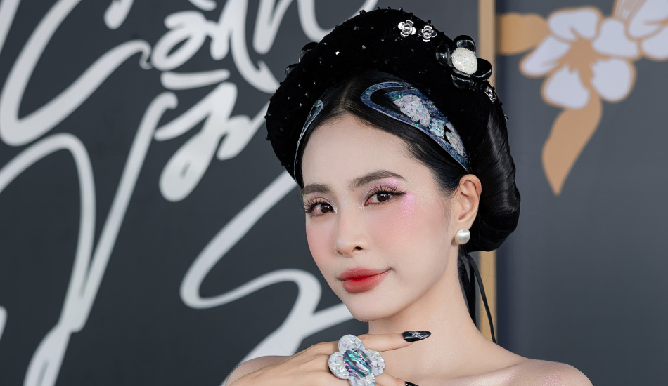 Ca Nuong Kieu Anh incorporates Mother Goddess worship into her music video
