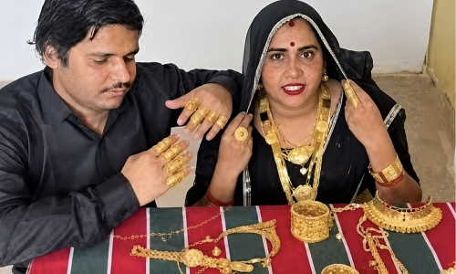 YouTuber robbed after flaunting gold online