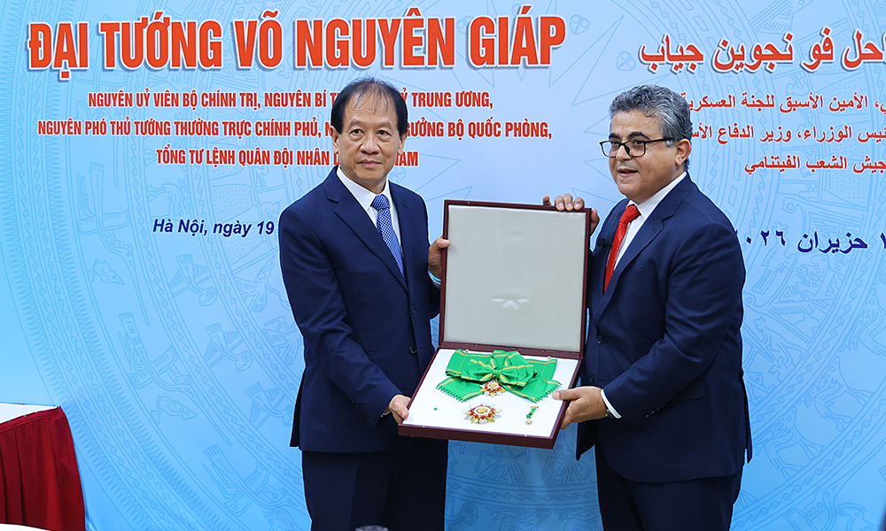 Palestine posthumously awards state order to General Vo Nguyen Giap
