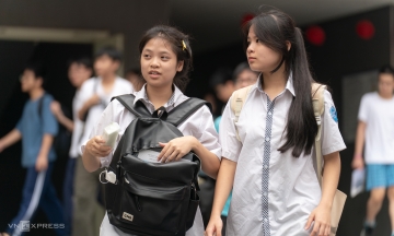 10th grade admission guide in Hanoi