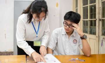 Four ways to look up 10th-grade exam scores in Hanoi