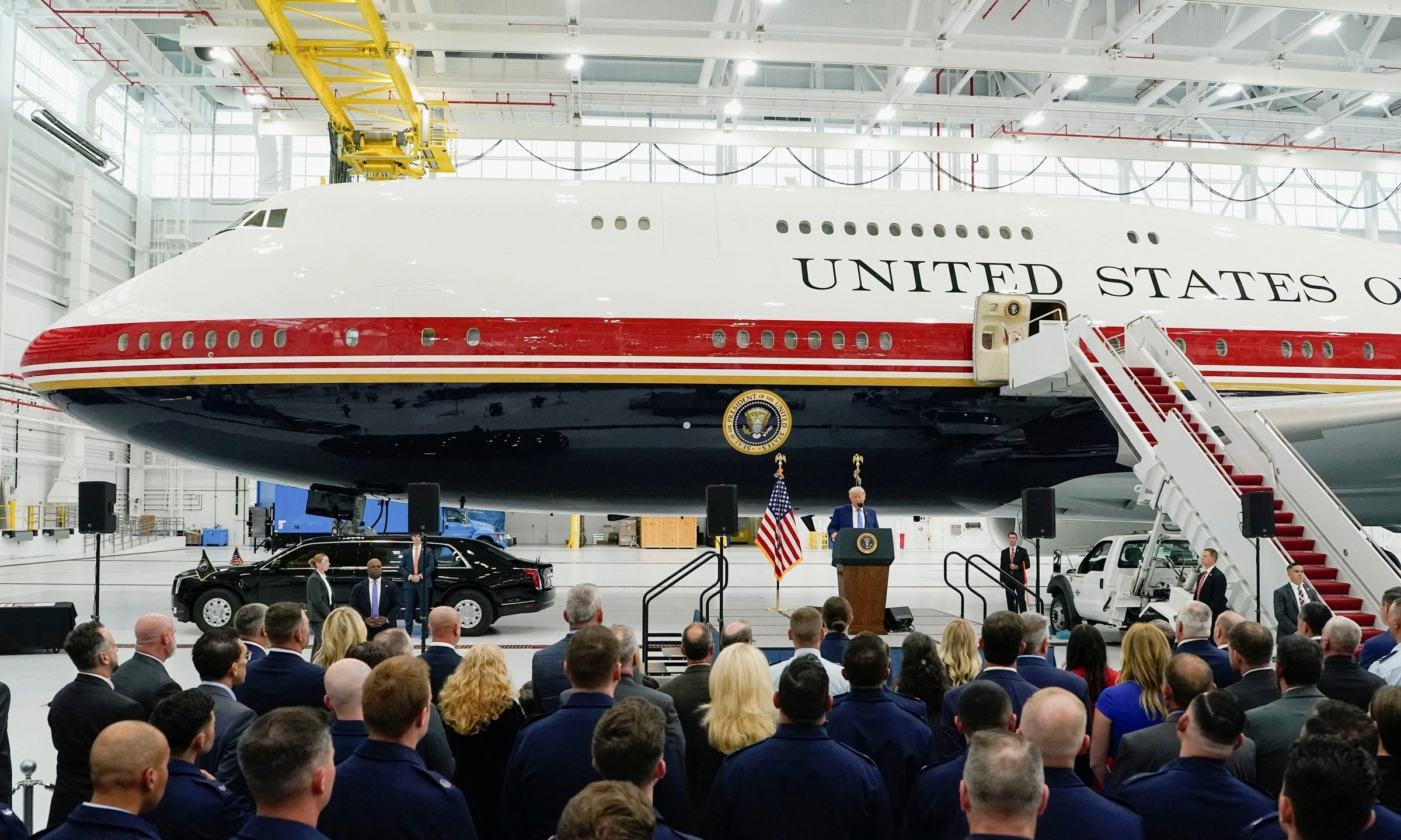 Trump unveils 'flying White House' gifted by Qatar