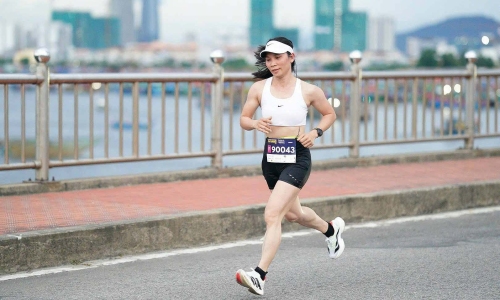Principles of power distribution when running in strong winds