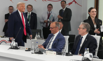 Notable sideline exchanges among G7 leaders