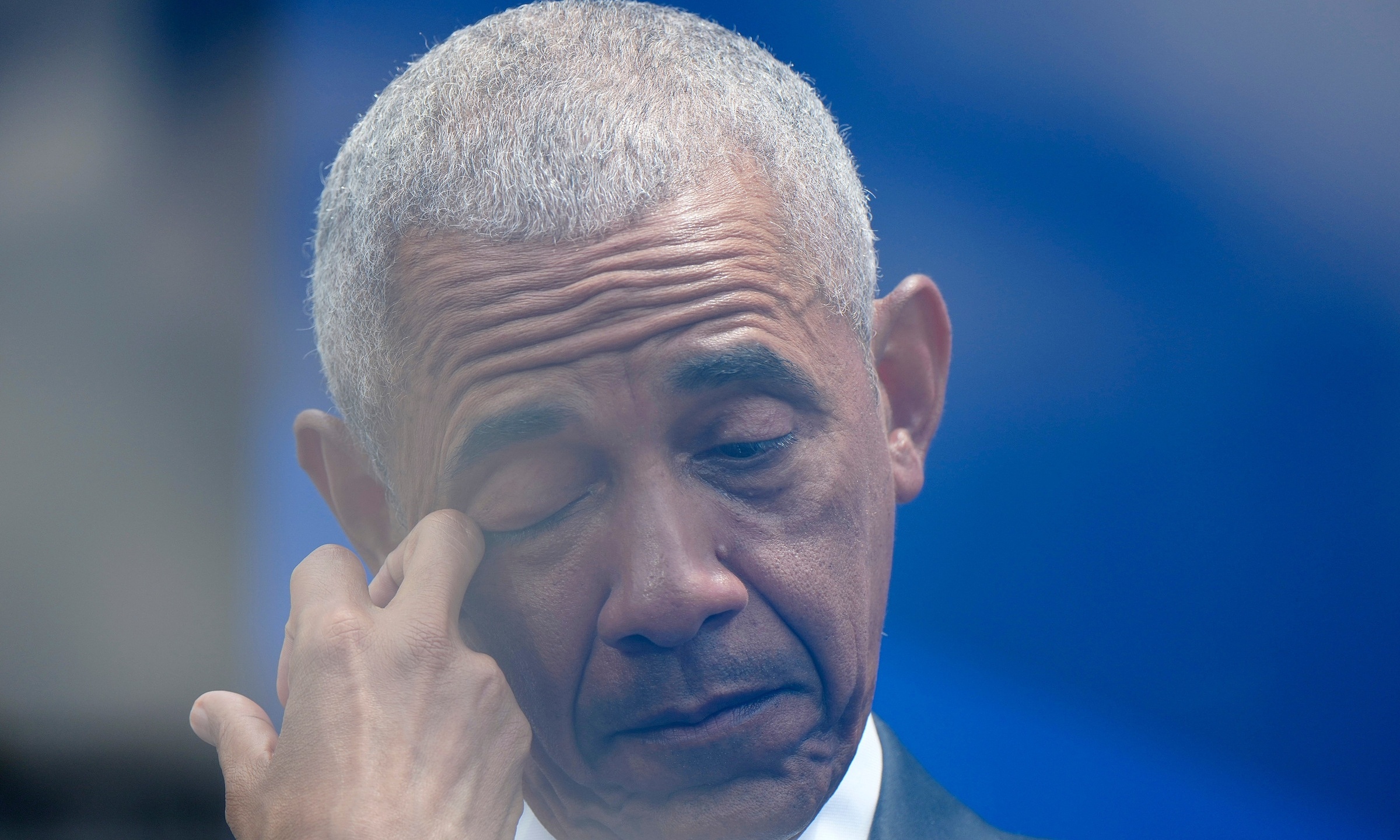 Former president Barack Obama brought to tears by wife's speech