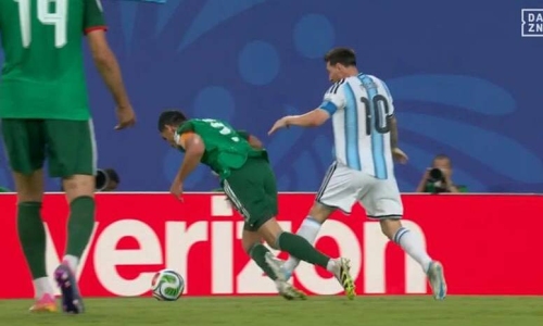 Algeria files complaint after Messi avoids red card