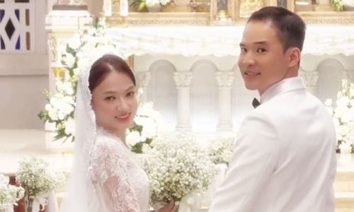 Xuan Nghi holds church wedding