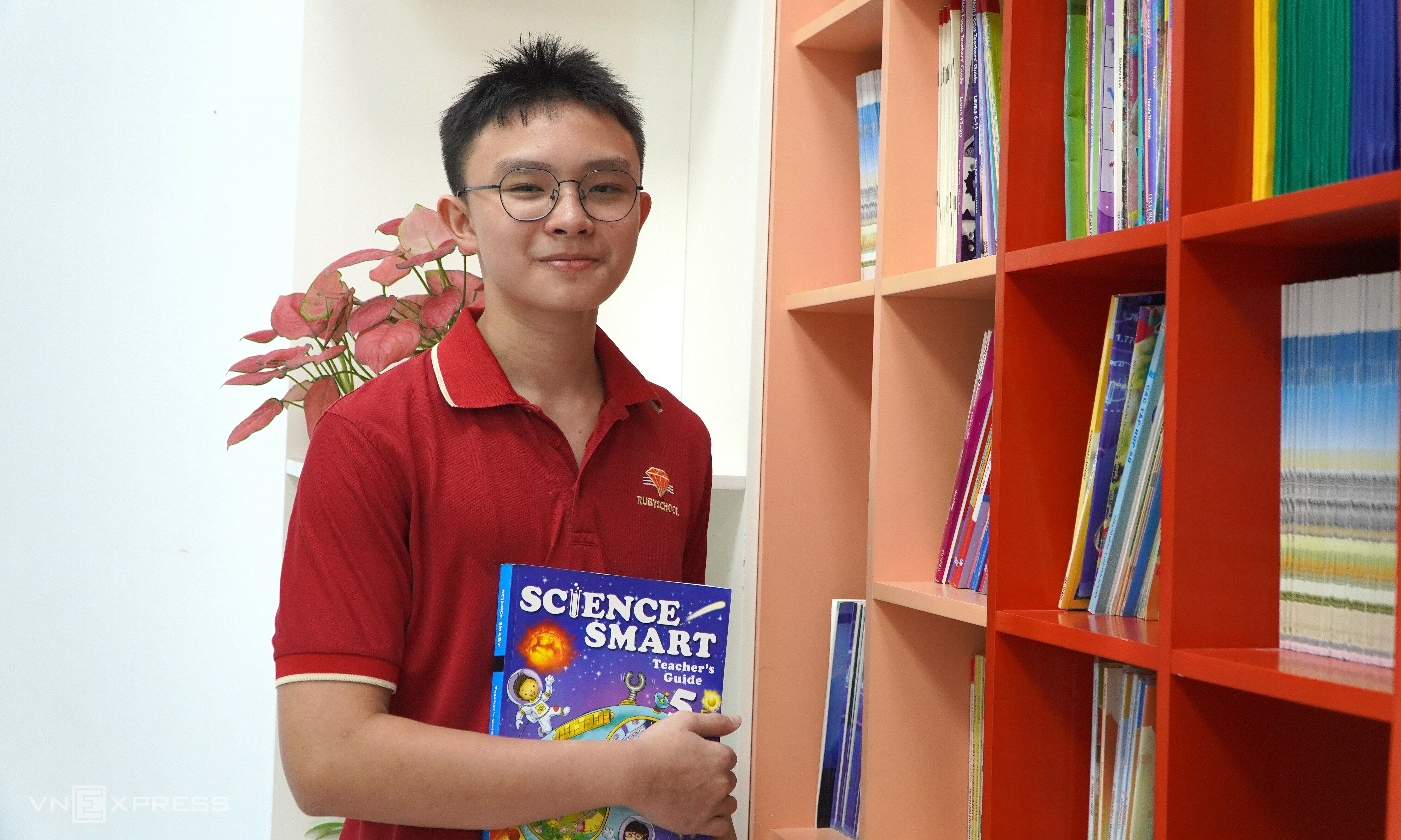 Ho Chi Minh City's 10th grade valedictorian dreams of becoming a doctor