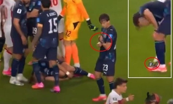 Paraguay player misunderstood as 'stealing' referee's watch at World Cup