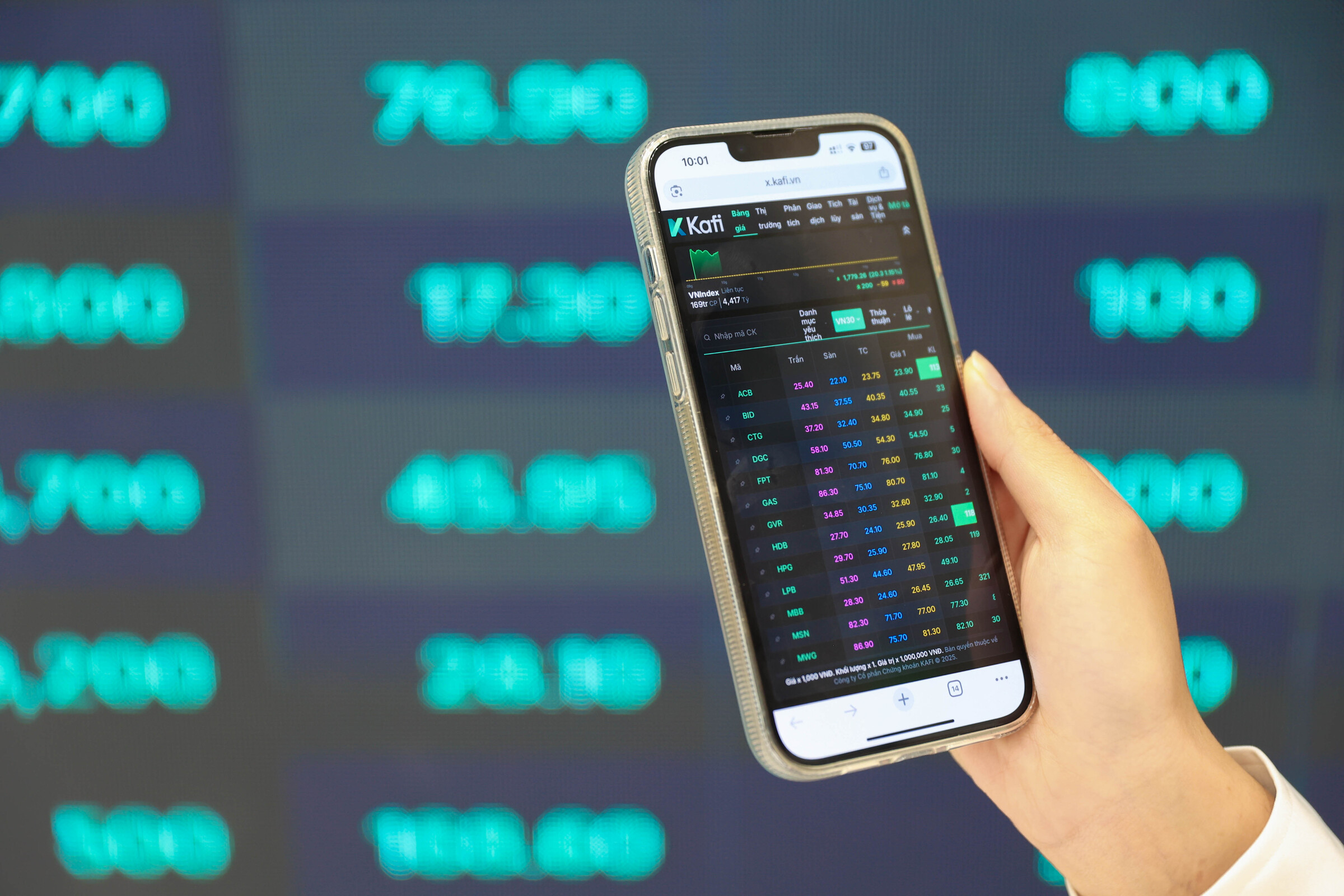 Vn-index sees strongest gain in two months
