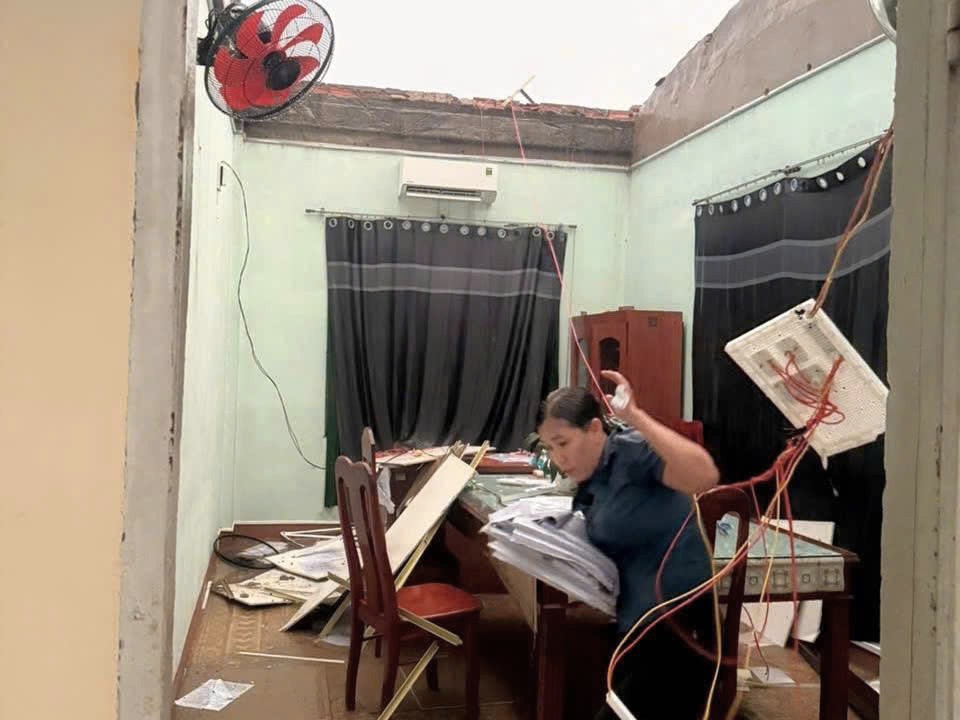 Tornado rips roofs off ward headquarters, two injured