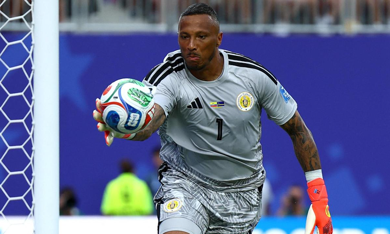 Curacao goalkeeper eyes statue after World Cup heroics