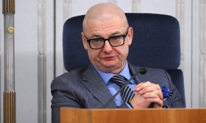 Polish official returns Ukrainian state orders