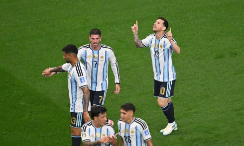 Messi breaks historic world cup scoring record