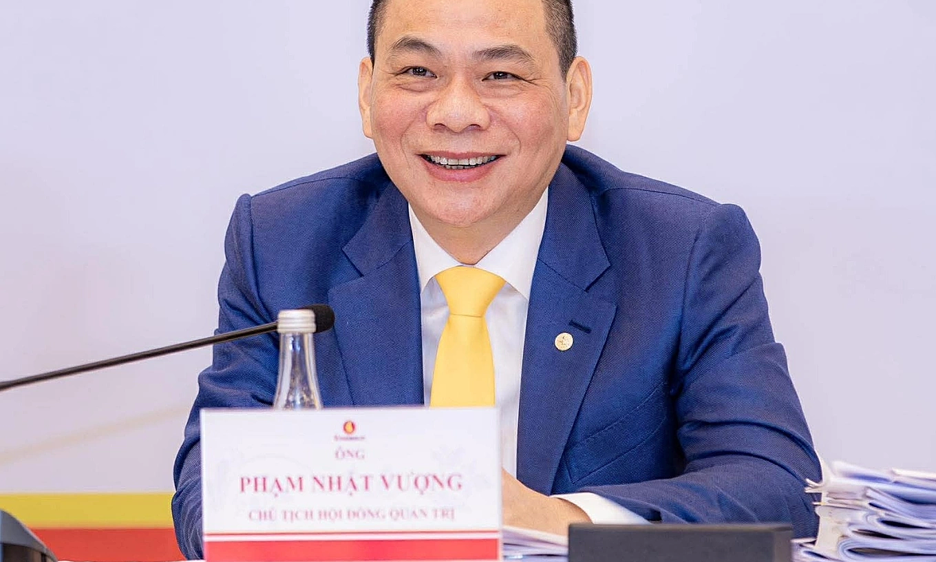 Billionaire Pham Nhat Vuong acquires nearly 5% stake in LPBank