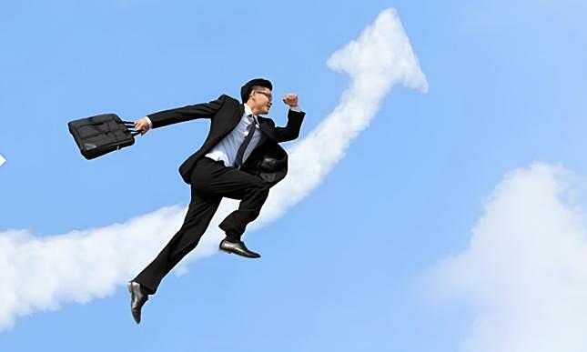 Two subtle habits that cultivate successful individuals