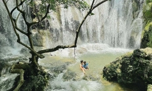 Four natural streams and waterfalls near Hanoi for a heat escape