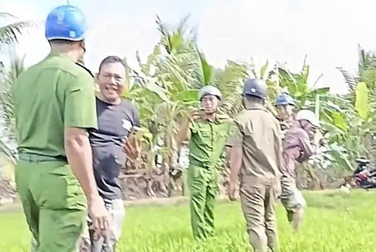 Three siblings investigated for opposing police on rice field
