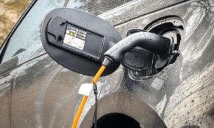 Why can electric vehicles still charge in the rain?