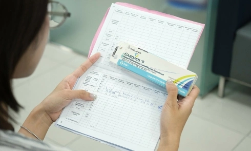 Parents save for early HPV vaccination for their children