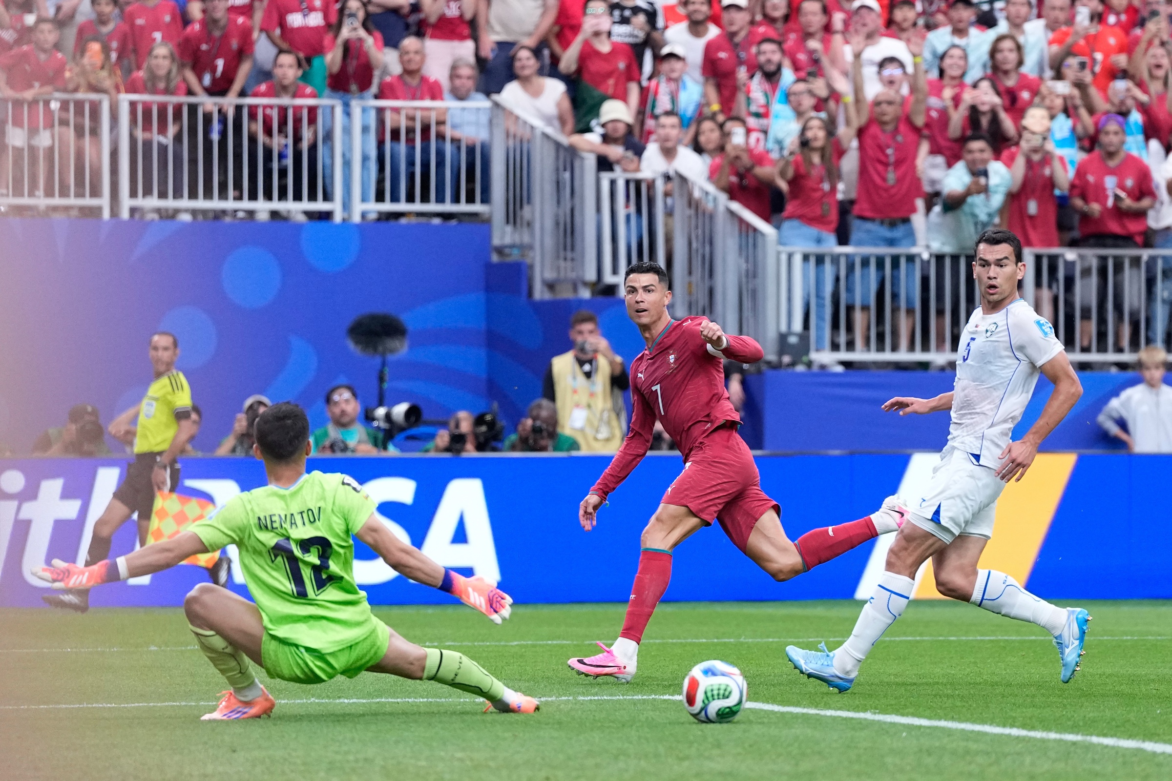 Ronaldo, Messi named in World Cup 2026 second round best XI