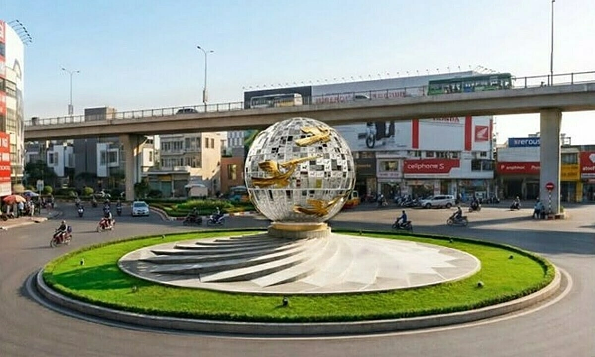 Lang Cha Ca roundabout revamped with Lac bird symbol