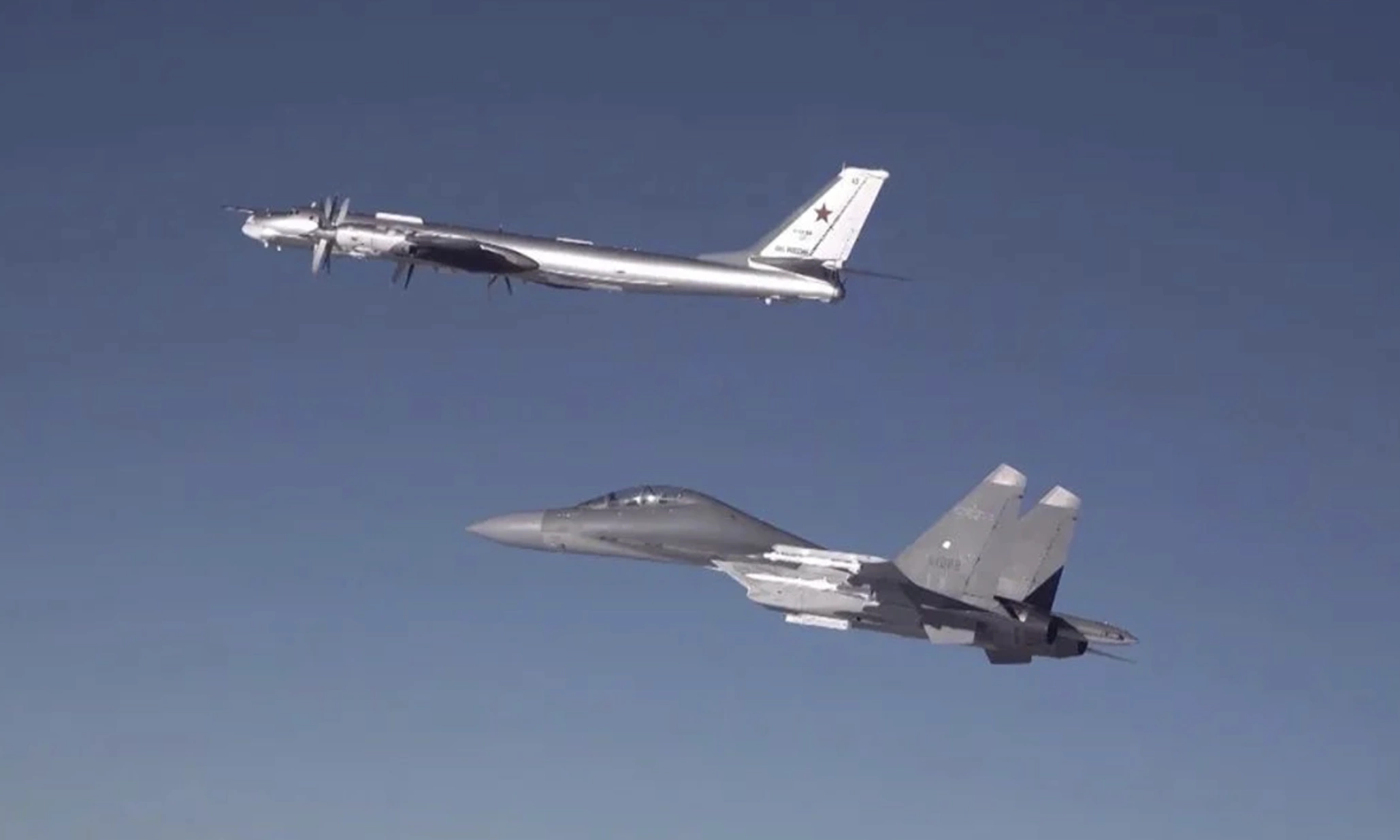Russian-Chinese aircraft enter South Korean air defense identification zone