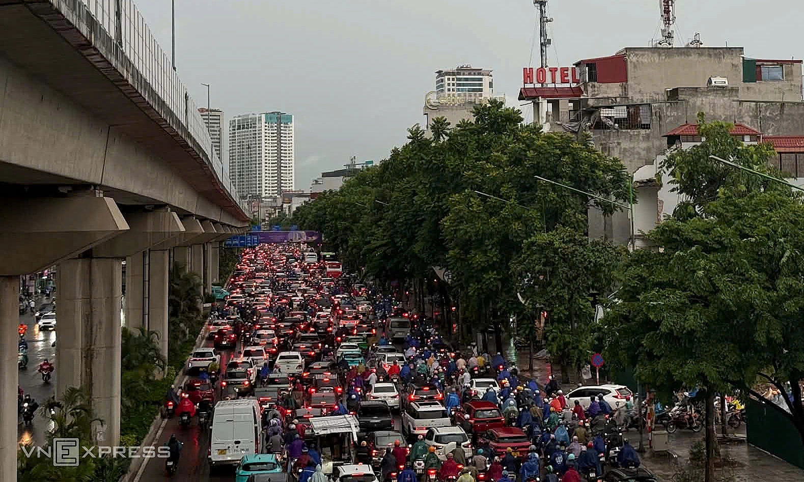 Northern and southern regions to see thunderstorms, central Vietnam's heat to decrease from early July