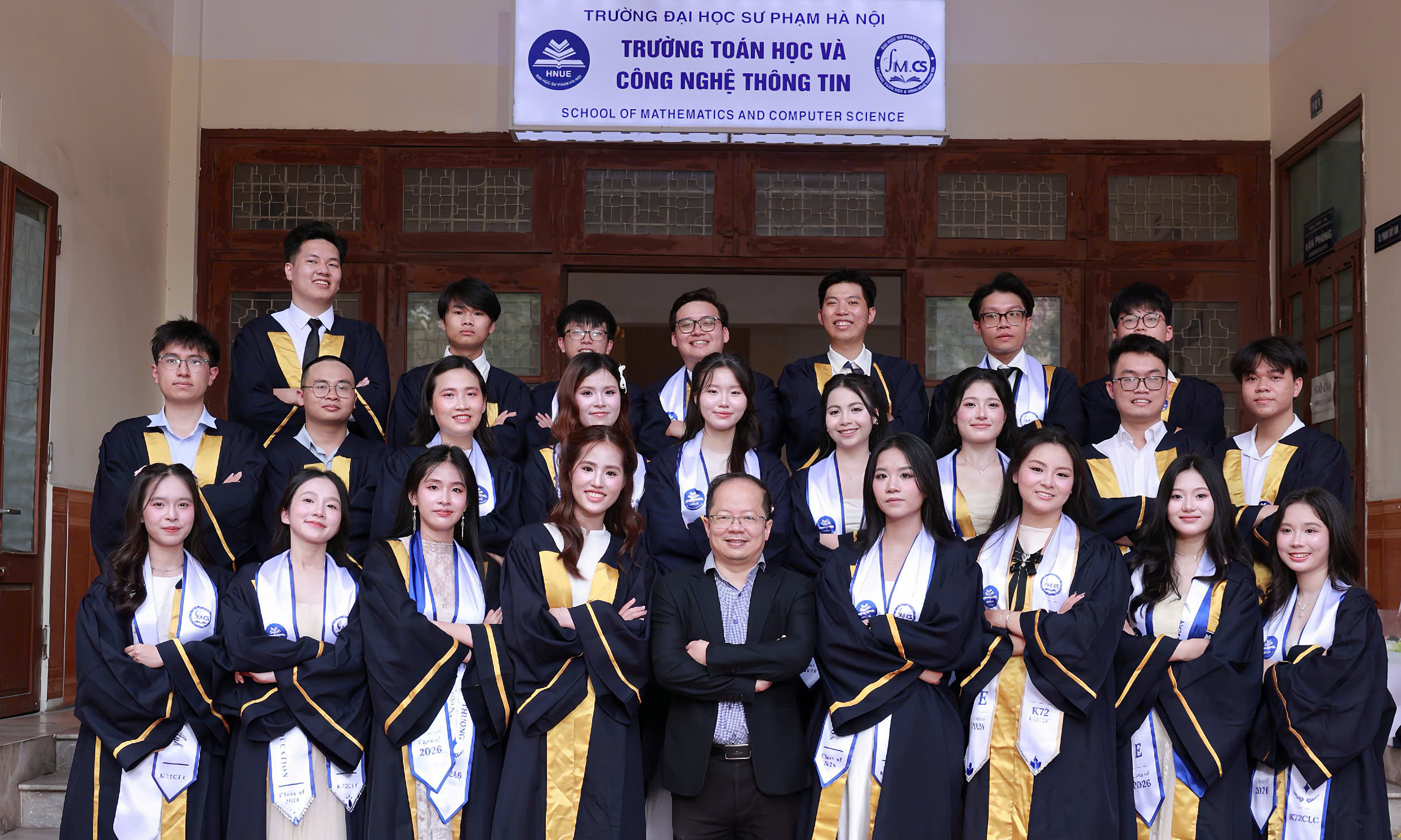Five classmates among top Hanoi National University of Education graduates