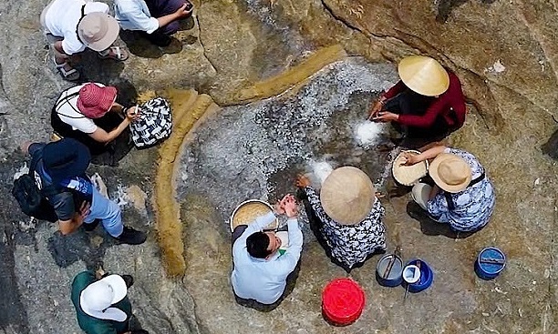 Sa Huynh's 2,000-year-old rock salt making tradition