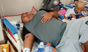 Poor mother runs out of money to save husband and son battling cancer