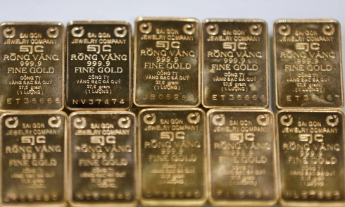 Gold bar price drops by 2 million dong