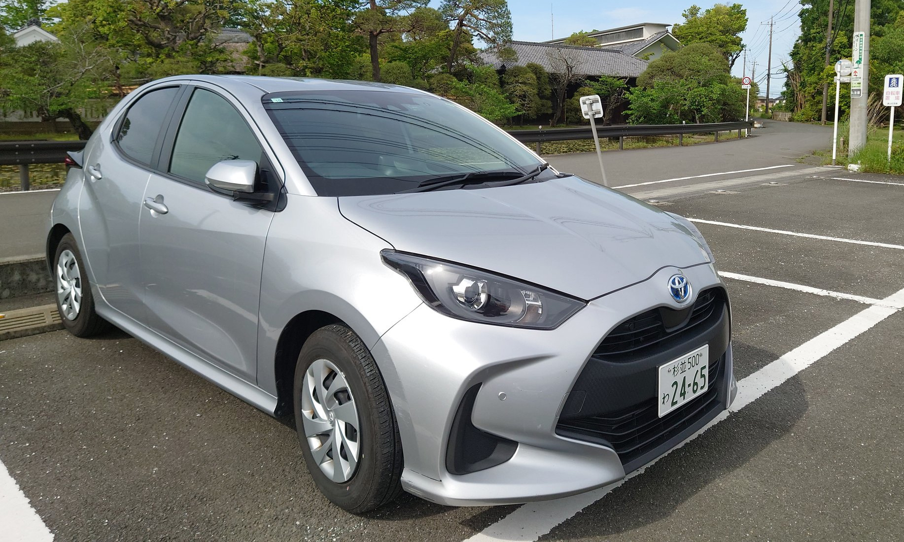 Toyota's sales decline for 4th consecutive month