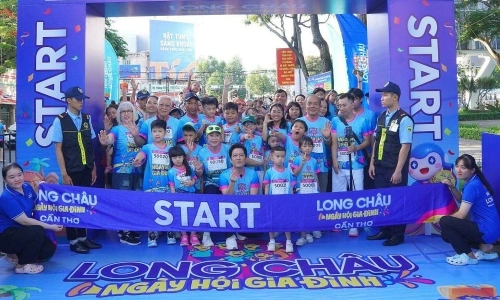 500 families attend Long Chau family day in Can Tho
