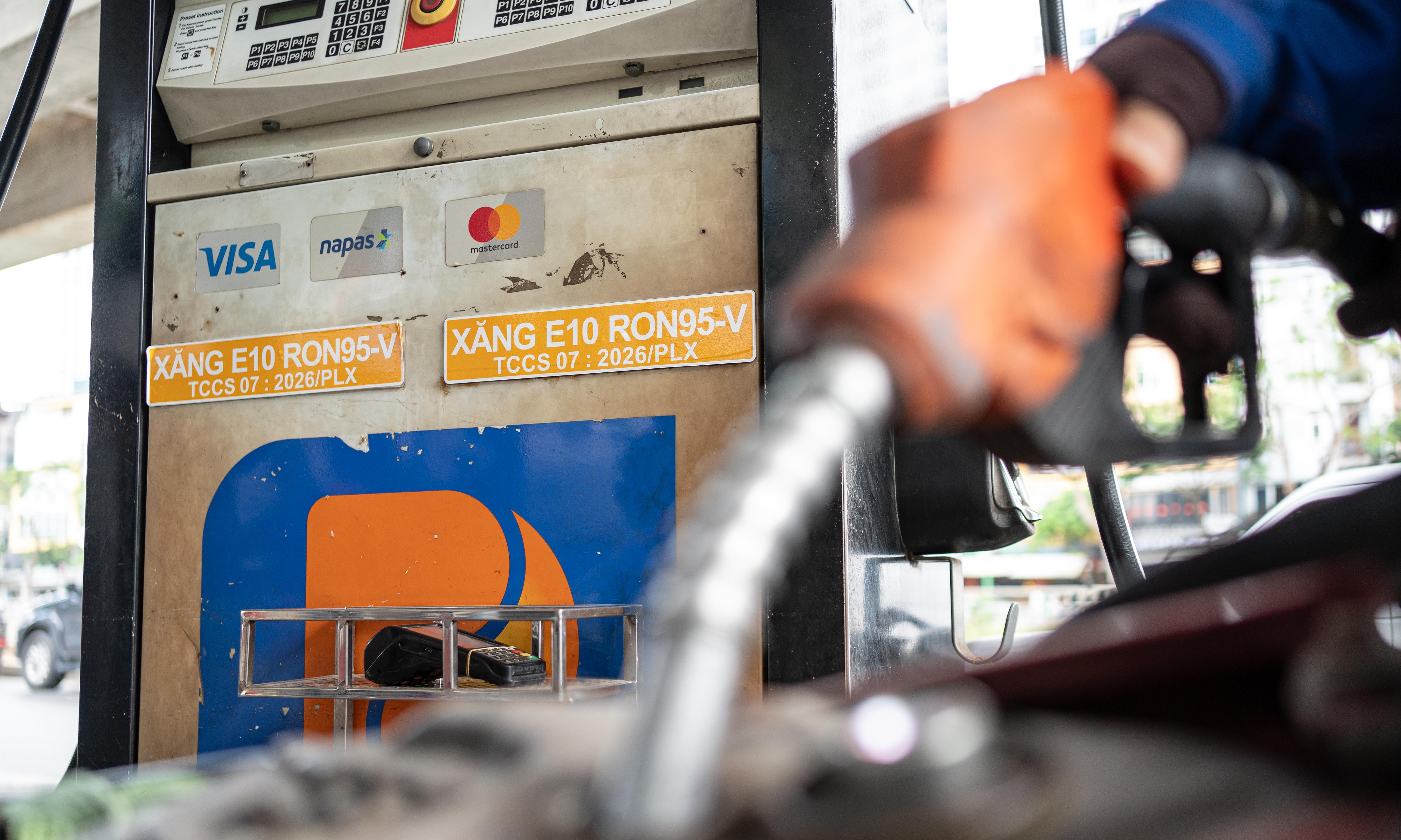 Government continues to reduce fuel tax to 0 until the end of September