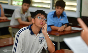 Ho Chi Minh City school explains doubled 10th grade admission scores
