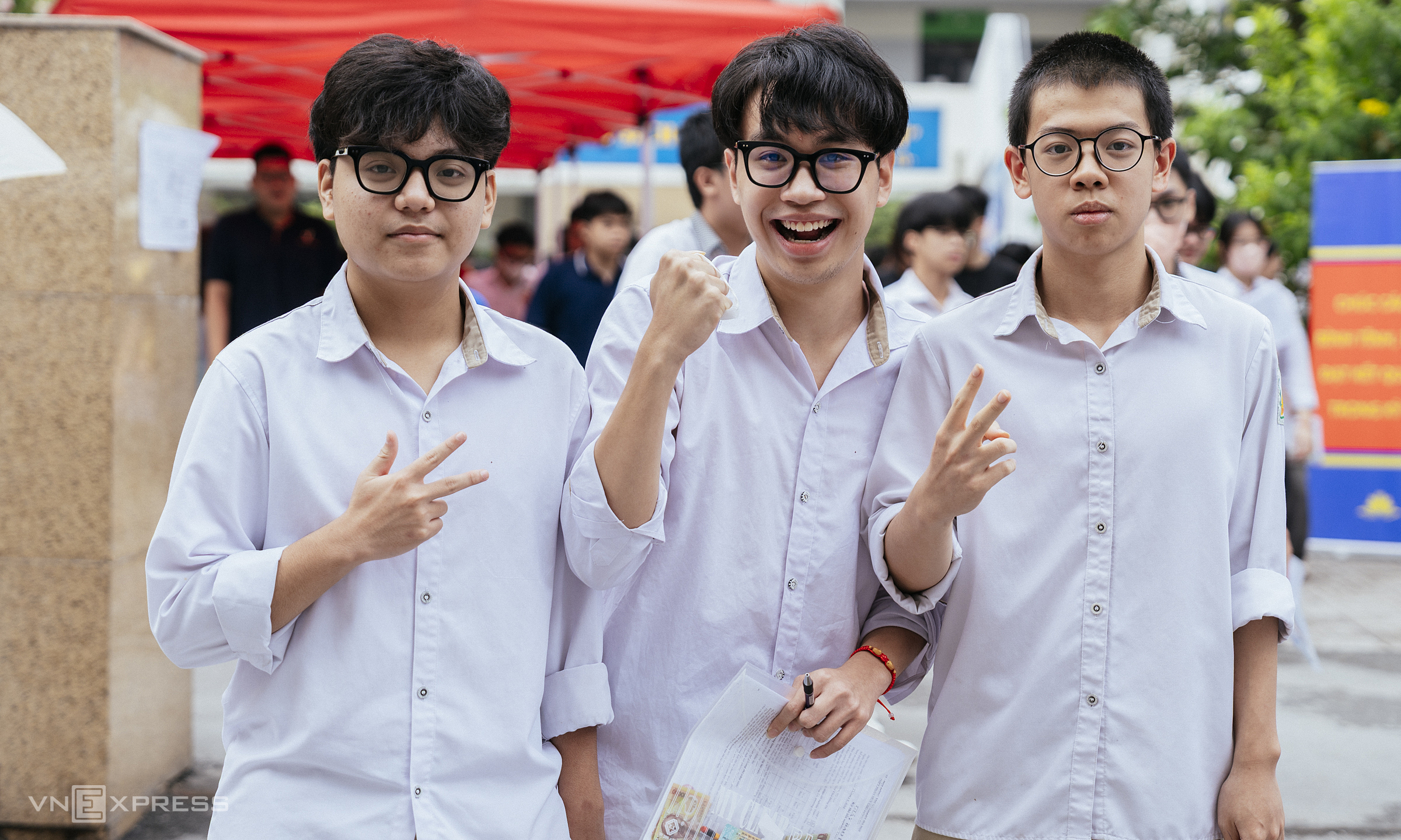 Valedictorians of the 2026 national high school graduation exam from 34 provinces and cities