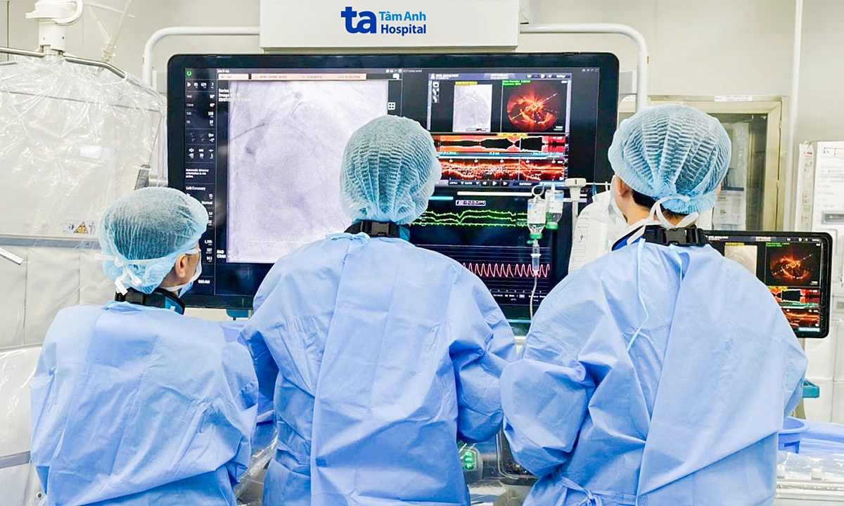 Coronary revascularization for a 'reversed' heart