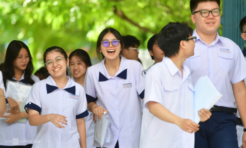 nine students achieve near-perfect literature scores