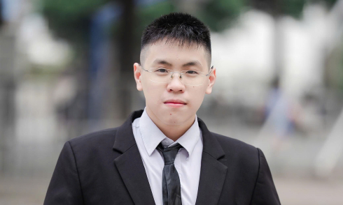 National A01 valedictorian pursues teaching career