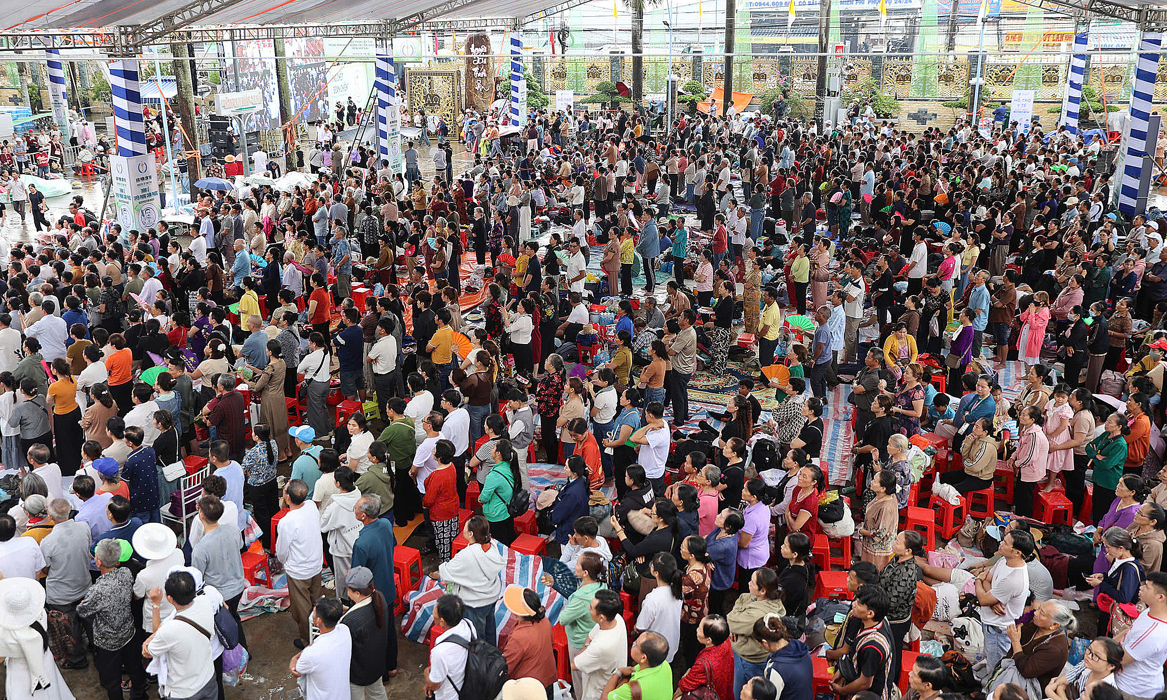 Pilgrims flock to Tac Say before beatification ceremony