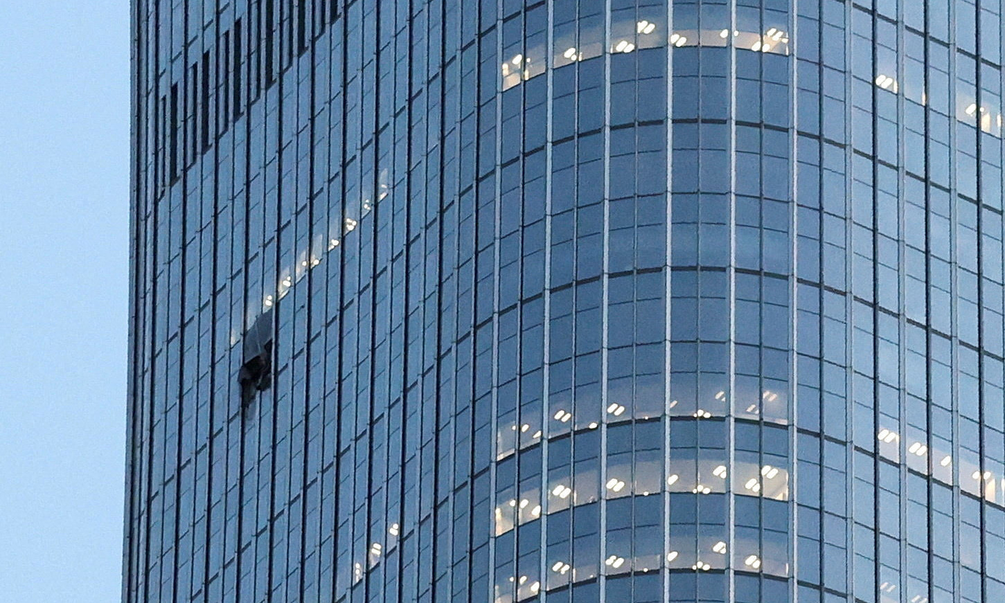 Pilot who crashed plane into Beijing building had suicidal ideations