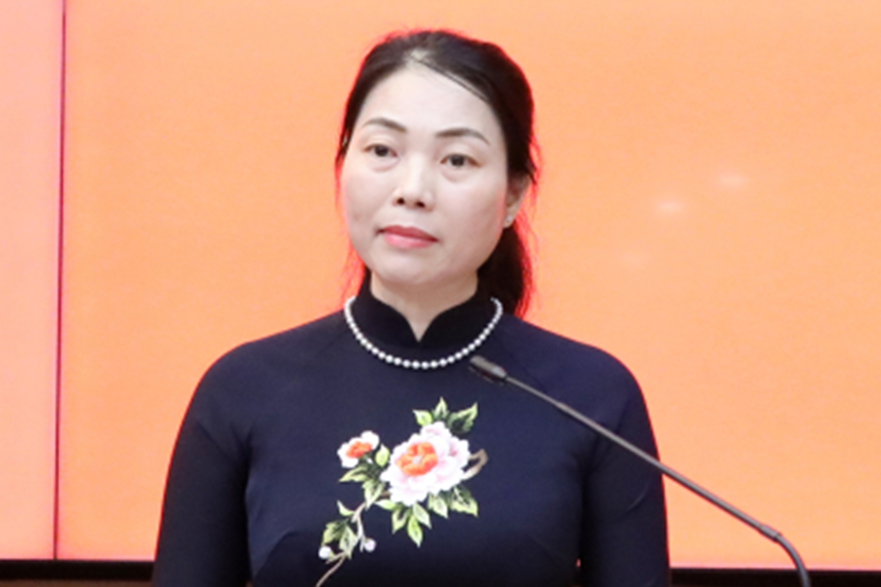 Quang Ninh reassigns director of department of education and training to ward party secretary role