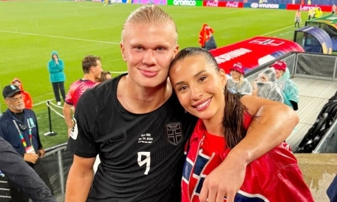 Erling Haaland's girlfriend's outfits highlight her figure