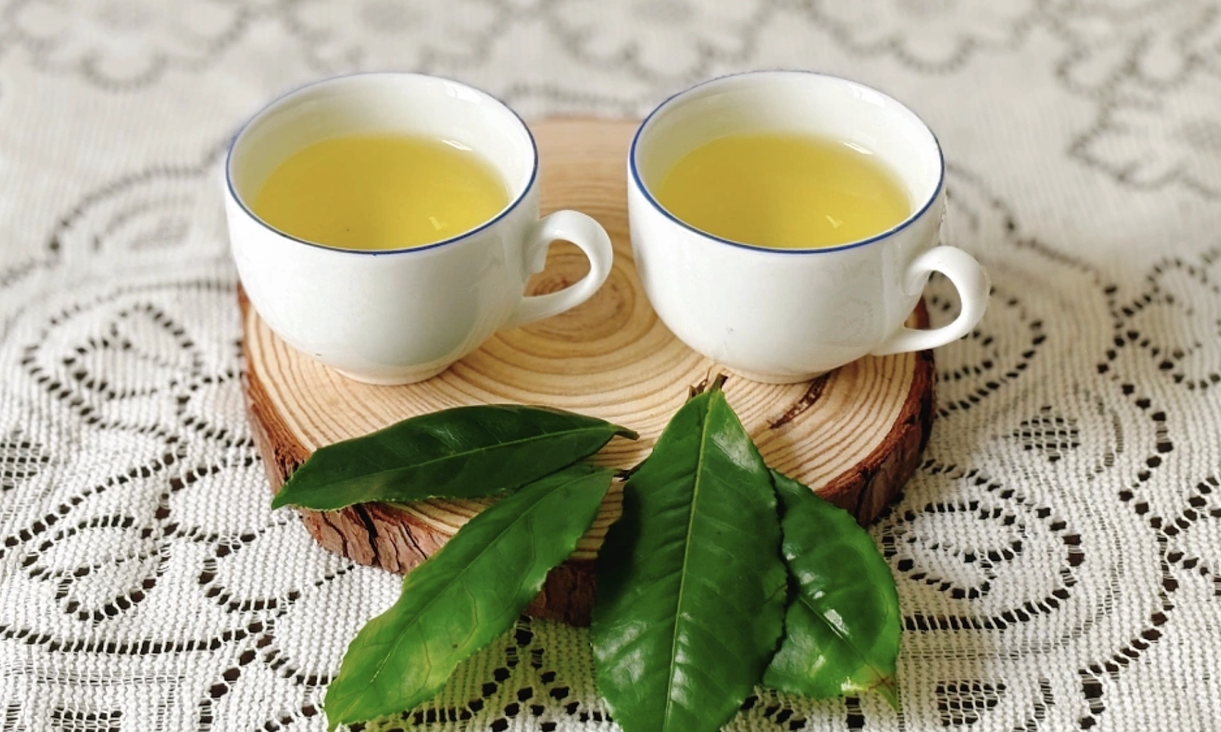 What happens to your cardiovascular system when you drink tea daily?