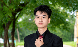 Thanh Hoa A00 valedictorian skilled in rice planting, uses AI for exam preparation